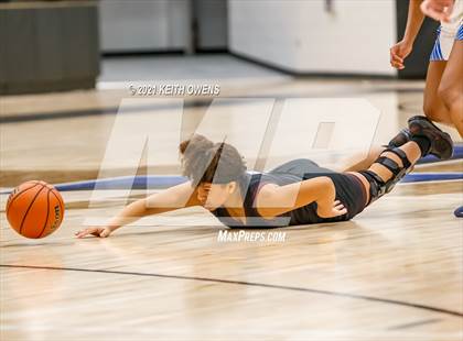 Thumbnail 1 in Lewisville @ Hebron photogallery.