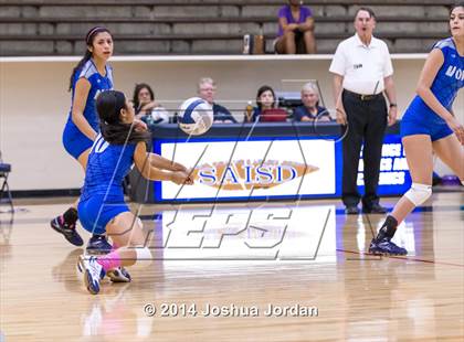 Thumbnail 1 in Lanier @ Brackenridge photogallery.