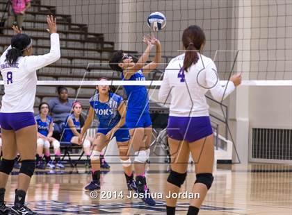 Thumbnail 1 in Lanier @ Brackenridge photogallery.