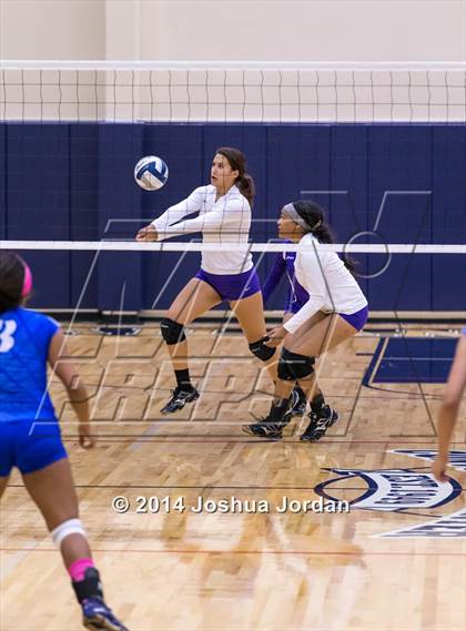 Thumbnail 2 in Lanier @ Brackenridge photogallery.