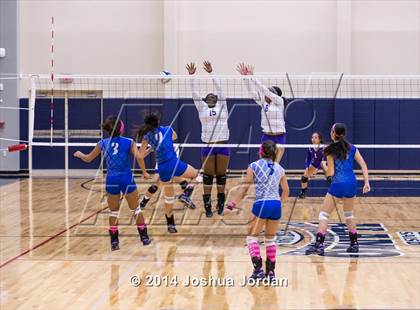Thumbnail 1 in Lanier @ Brackenridge photogallery.