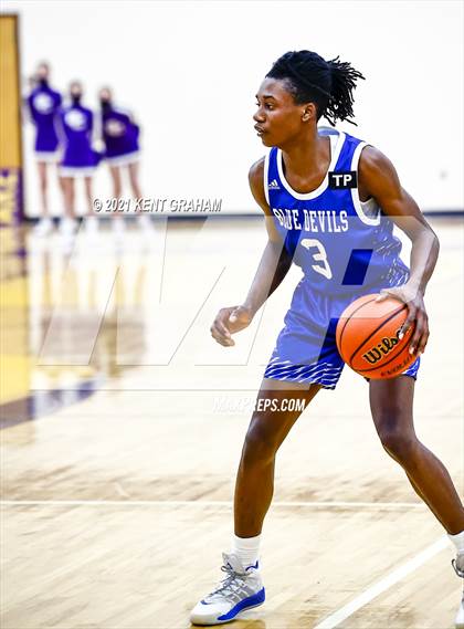 Thumbnail 1 in Indianapolis Shortridge @ Guerin Catholic photogallery.