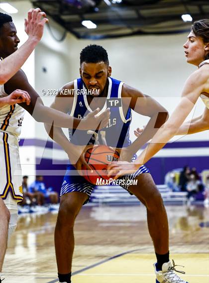 Thumbnail 2 in Indianapolis Shortridge @ Guerin Catholic photogallery.