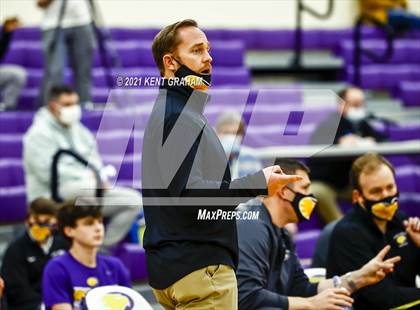 Thumbnail 2 in Indianapolis Shortridge @ Guerin Catholic photogallery.
