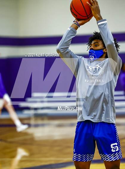 Thumbnail 3 in Indianapolis Shortridge @ Guerin Catholic photogallery.