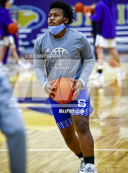 Thumbnail 2 in Indianapolis Shortridge @ Guerin Catholic photogallery.