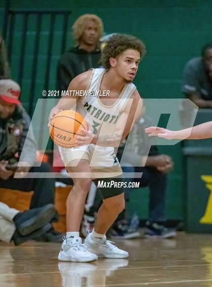 Thumbnail 3 in Cardinal Gibbons vs. Pinecrest (Holiday in the Pines Tournament) photogallery.