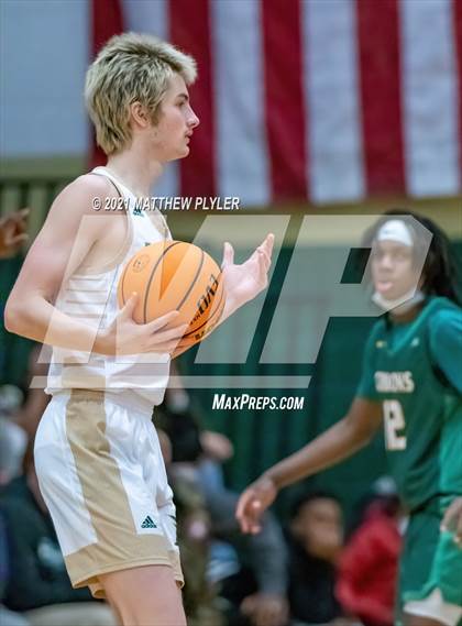 Thumbnail 2 in Cardinal Gibbons vs. Pinecrest (Holiday in the Pines Tournament) photogallery.