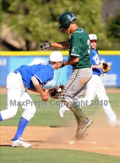 Thumbnail 1 in Royal @ Agoura photogallery.