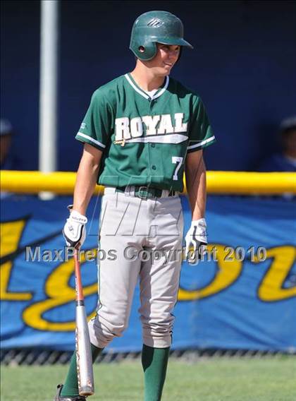Thumbnail 1 in Royal @ Agoura photogallery.