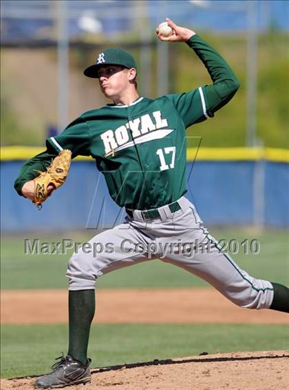 Thumbnail 2 in Royal @ Agoura photogallery.