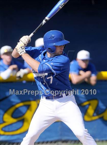 Thumbnail 1 in Royal @ Agoura photogallery.