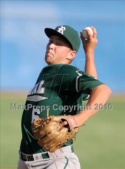 Thumbnail 2 in Royal @ Agoura photogallery.
