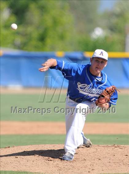 Thumbnail 3 in Royal @ Agoura photogallery.