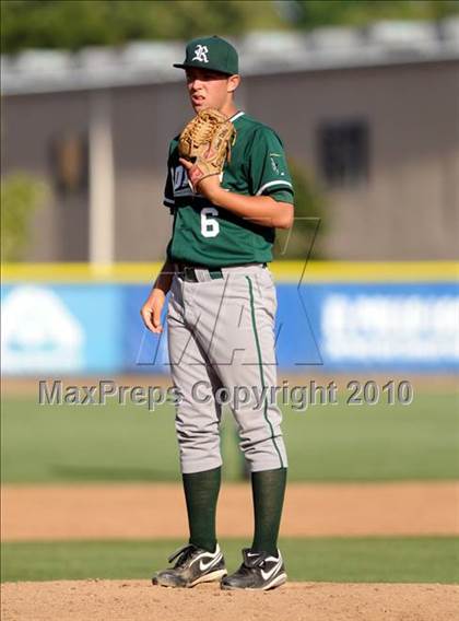 Thumbnail 1 in Royal @ Agoura photogallery.