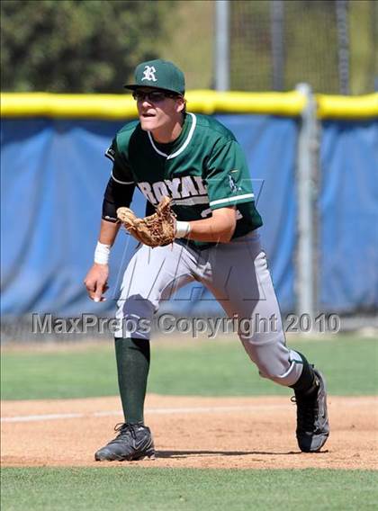 Thumbnail 1 in Royal @ Agoura photogallery.
