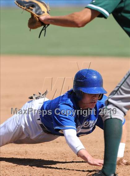 Thumbnail 3 in Royal @ Agoura photogallery.