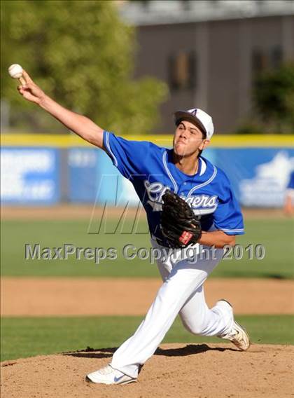 Thumbnail 3 in Royal @ Agoura photogallery.