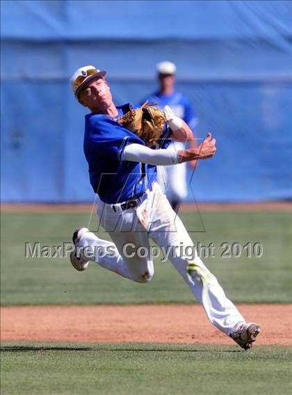 Thumbnail 1 in Royal @ Agoura photogallery.