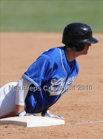 Thumbnail 1 in Royal @ Agoura photogallery.