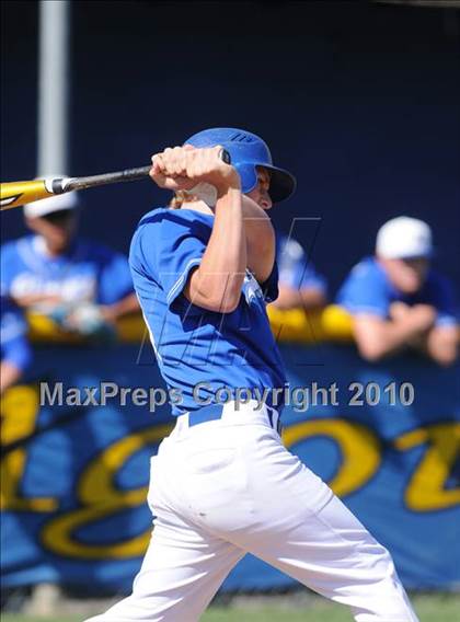 Thumbnail 1 in Royal @ Agoura photogallery.