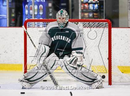 Thumbnail 1 in Gunnery vs. Berkshire (Avon Old Farms Christmas Classic 3rd Place) photogallery.