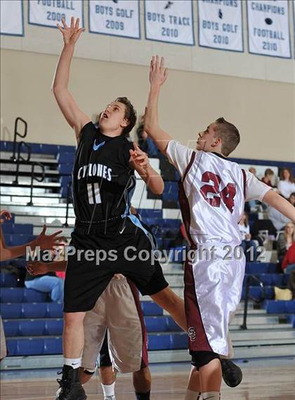 Thumbnail 2 in Sand Creek vs. Pueblo West (CHSAA 4A 2nd Round) photogallery.