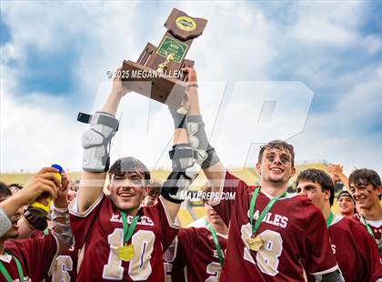 Thumbnail 2 in Wooster vs. Bishop Watterson (OHSAA Division 2 Final) photogallery.