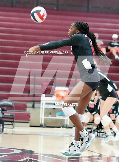 Thumbnail 3 in Coppell vs. A&M Consolidated (BCS Classic) photogallery.