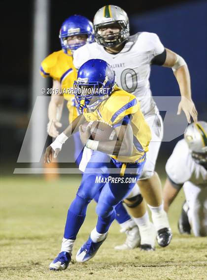 Thumbnail 1 in Calvary Baptist Academy vs. St. Charles Catholic (LHSAA D3 Quarterfinal Playoff) photogallery.