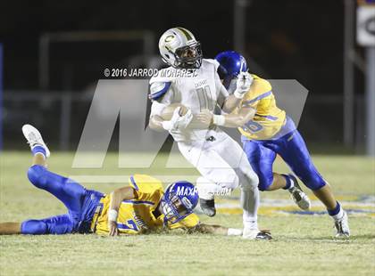 Thumbnail 3 in Calvary Baptist Academy vs. St. Charles Catholic (LHSAA D3 Quarterfinal Playoff) photogallery.