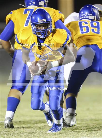 Thumbnail 2 in Calvary Baptist Academy vs. St. Charles Catholic (LHSAA D3 Quarterfinal Playoff) photogallery.