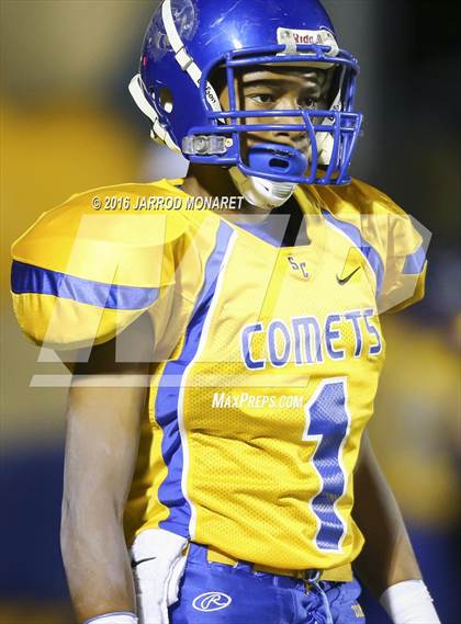 Thumbnail 3 in Calvary Baptist Academy vs. St. Charles Catholic (LHSAA D3 Quarterfinal Playoff) photogallery.