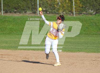 Thumbnail 1 in El Modena @ Villa Park photogallery.