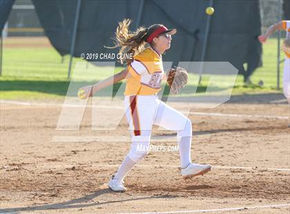 Thumbnail 2 in El Modena @ Villa Park photogallery.