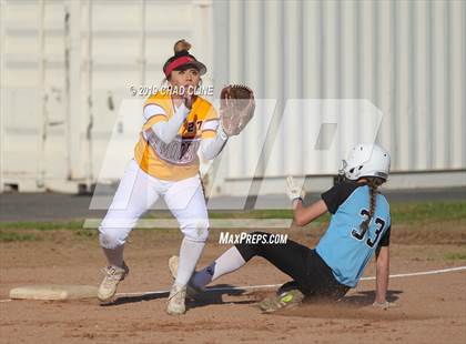 Thumbnail 1 in El Modena @ Villa Park photogallery.