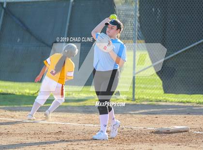 Thumbnail 2 in El Modena @ Villa Park photogallery.