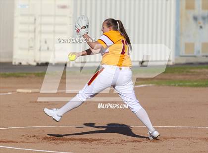 Thumbnail 2 in El Modena @ Villa Park photogallery.