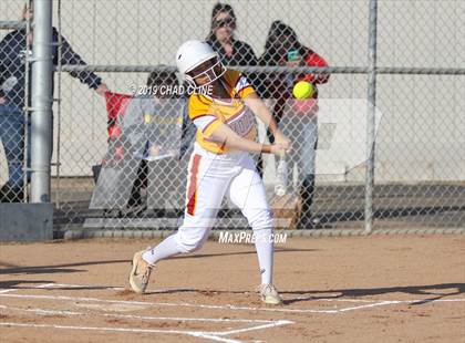 Thumbnail 2 in El Modena @ Villa Park photogallery.