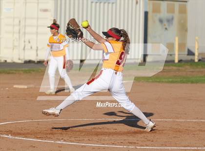 Thumbnail 1 in El Modena @ Villa Park photogallery.