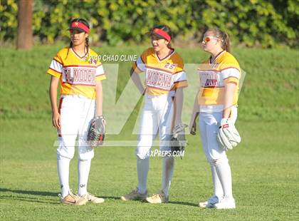 Thumbnail 1 in El Modena @ Villa Park photogallery.