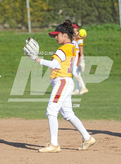 Thumbnail 2 in El Modena @ Villa Park photogallery.