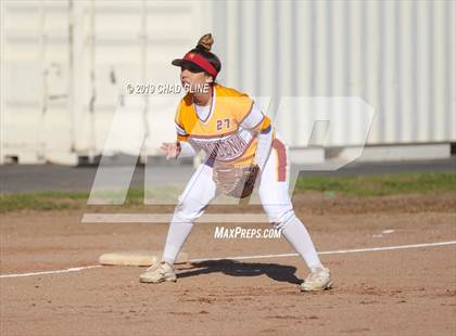Thumbnail 3 in El Modena @ Villa Park photogallery.