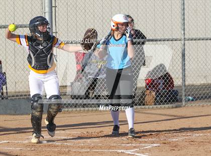 Thumbnail 2 in El Modena @ Villa Park photogallery.
