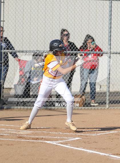 Thumbnail 2 in El Modena @ Villa Park photogallery.