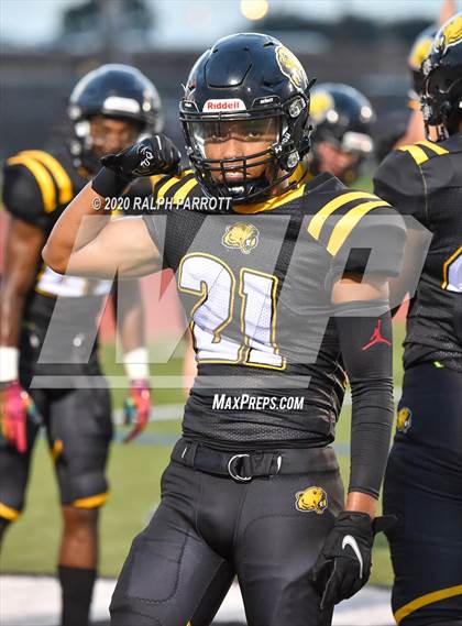 Thumbnail 2 in Alief Hastings vs. Strake Jesuit photogallery.