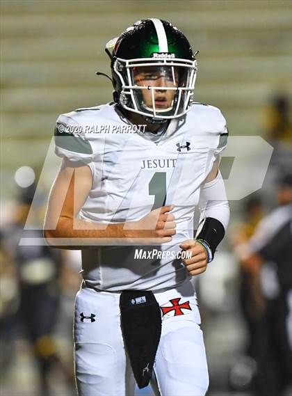 Thumbnail 1 in Alief Hastings vs. Strake Jesuit photogallery.