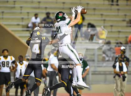 Thumbnail 2 in Alief Hastings vs. Strake Jesuit photogallery.