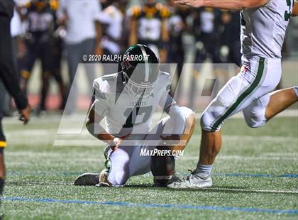 Thumbnail 1 in Alief Hastings vs. Strake Jesuit photogallery.