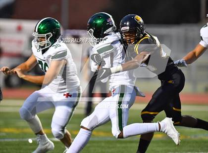 Thumbnail 3 in Alief Hastings vs. Strake Jesuit photogallery.